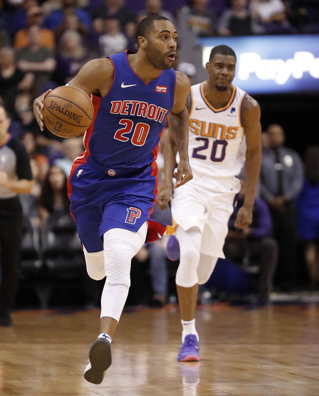 挺身而出的 挺身而出的