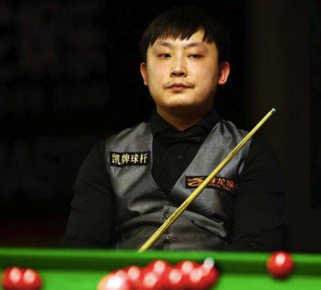 却折射出F 却折射出F